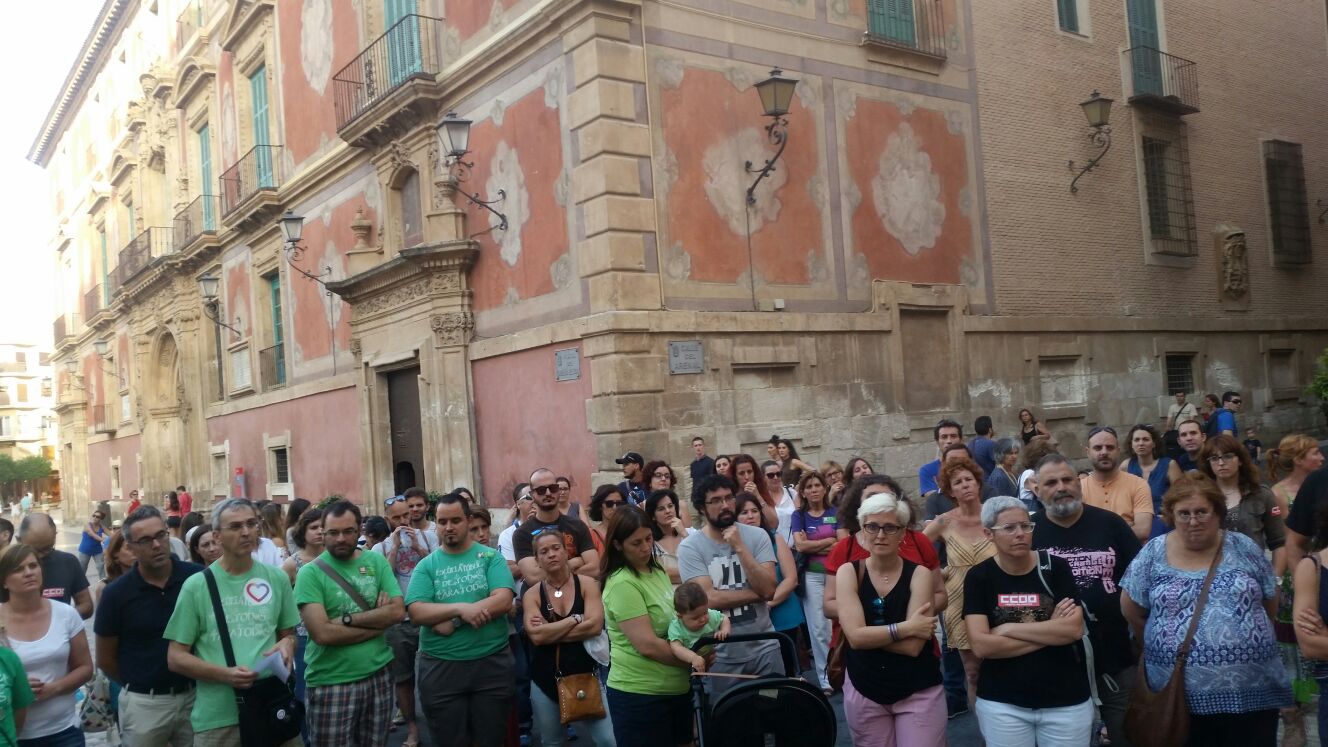 AIDMUR EXIGE AL GOBIERNO DEL PARTIDO POPULAR DE MURCIA QUE CUMPLA LA LEY